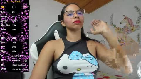 Snapshot of alisson_hoffman05 chatting on May 5, 11:13 pm Alisson hoffman05 online show from May 5, 11:13 pm