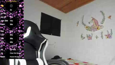 Snapshot of alisson_hoffman05 chatting on July 1, 11:04 pm Alisson hoffman05 online show from July 1, 11:04 pm