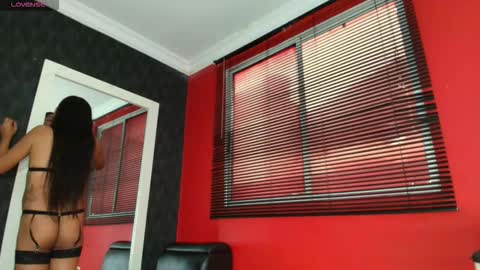 Snapshot of alisson_steelersexy chatting on February 12, 8:15 pm Alison Steeler online show from February 12, 8:15 pm