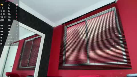 Snapshot of alisson_steelersexy chatting on February 13, 8:27 pm Alison Steeler online show from February 13, 8:27 pm