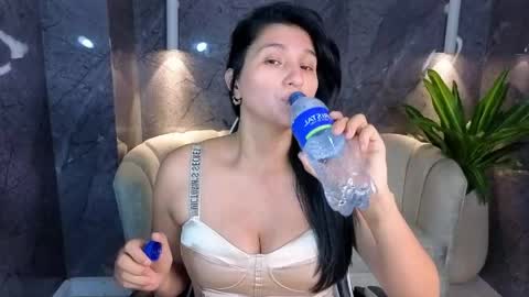 alisson_tx_ online show from May 21, 9:16 am