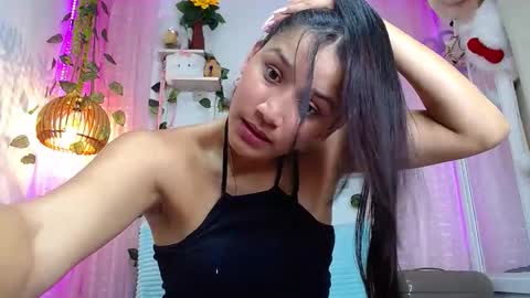 Snapshot of alisson_wiley chatting on February 3, 6:57 pm alisson online show from February 3, 6:57 pm