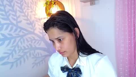 Snapshot of alisson_wiley chatting on April 5, 6:43 am alisson online show from April 5, 6:43 am