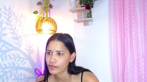 Snapshot of alisson_wiley chatting on April 6, 6:58 am alisson online show from April 6, 6:58 am