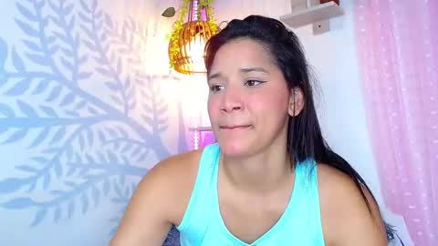 Snapshot of alisson_wiley chatting on April 30, 7:36 am alisson online show from April 30, 7:36 am