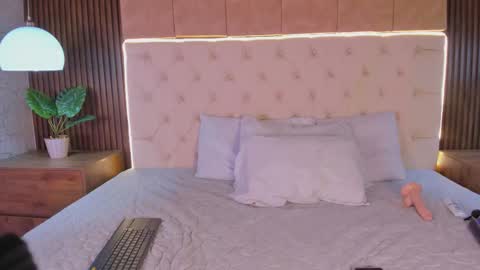 alison online show from October 22, 1:33 pm