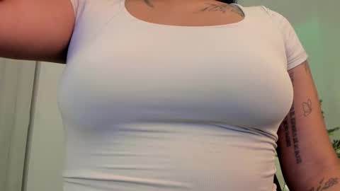 alisson online show from December 17, 2:39 am