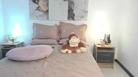 Goddess  online show from February 15, 1:31 am