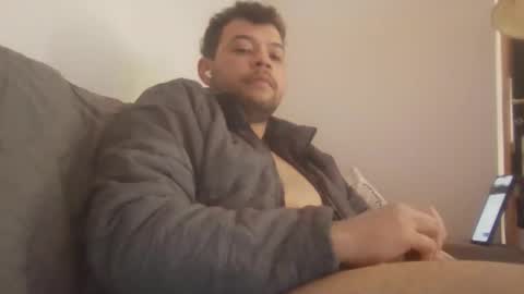 Snapshot of alissonzickenrodt chatting on April 6, 12:28 pm alissonzickenrodt online show from April 6, 12:28 pm