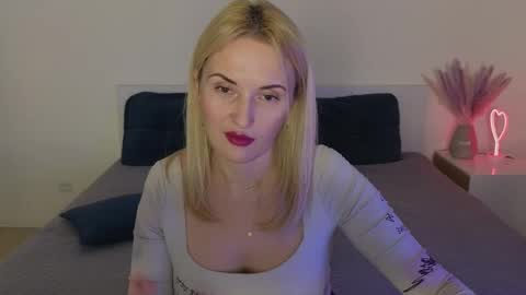 Snapshot of alisssarose chatting on January 7, 7:38 pm alisssarose online show from January 7, 7:38 pm