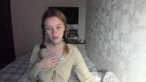 AlisTrisx online show from October 5, 2:59 pm