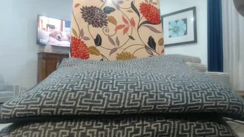 aliuno123456789 online show from February 28, 10:05 am