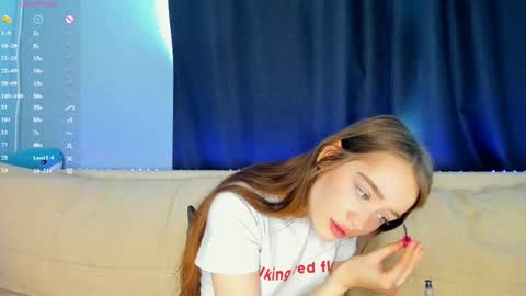 Alivia online show from May 19, 8:31 am
