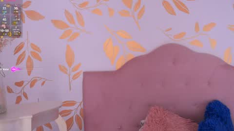 Snapshot of alix_bay chatting on May 31, 4:25 pm Alix online show from May 31, 4:25 pm