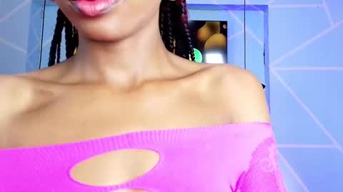 alix noa online show from February 4, 8:14 pm