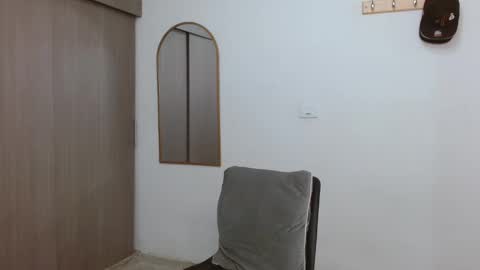 alix online show from March 21, 10:13 pm