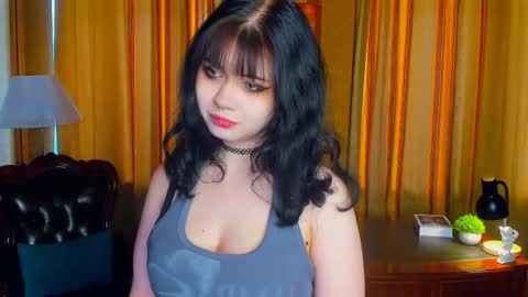 Snapshot of alixypunter chatting on May 31, 10:00 am Emily online show from May 31, 10:00 am
