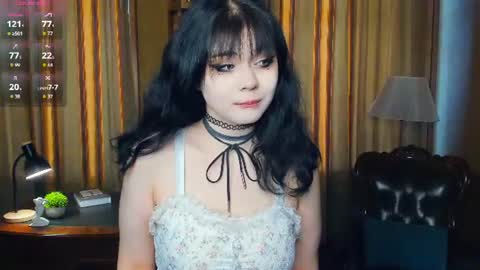 Snapshot of alixypunter chatting on June 19, 9:02 am Emily online show from June 19, 9:02 am