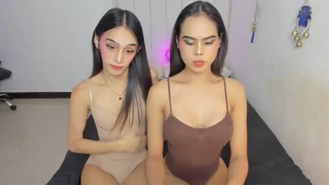 Snapshot of aliyah_bucks chatting on October 10, 8:02 am hello your lovely ALIYAH online show from October 10, 8:02 am