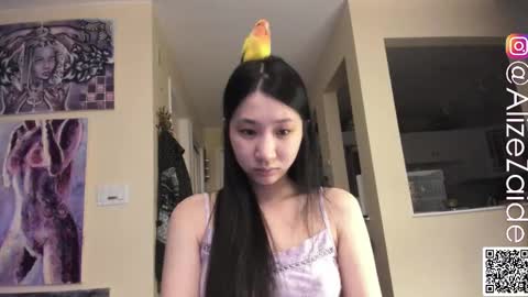 Alize Zaide online show from November 6, 7:15 pm