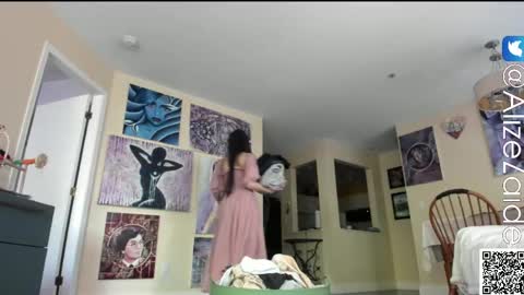 Alize Zaide online show from May 10, 7:52 pm