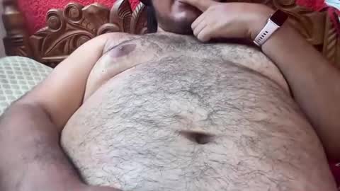 Giant Latino Bear online show from May 18, 12:18 am