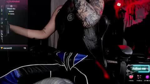   online show from October 3, 1:30 pm