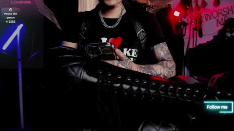   online show from October 4, 2:59 pm