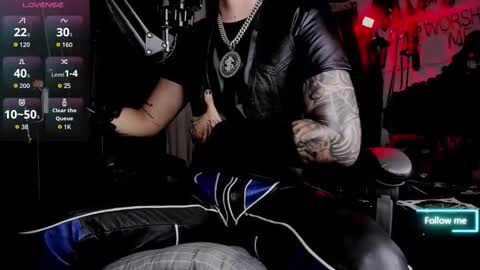   online show from October 6, 11:02 pm