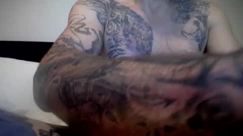 Snapshot of allaroundamazing13 chatting on November 24, 2:44 am allaroundamazing13 online show from November 24, 2:44 am