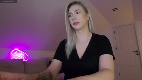 A day u didnt smile is a lost day online show from March 26, 9:15 am