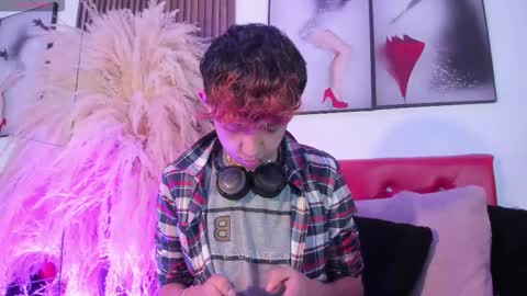 Snapshot of allen_starck chatting on October 30, 3:52 am Allen online show from October 30, 3:52 am