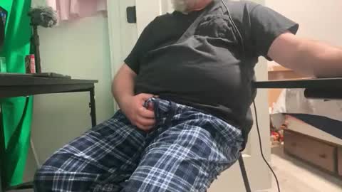 Allergictolove online show from October 29, 11:17 pm