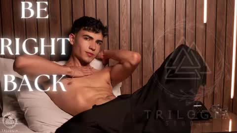 Snapshot of allexserrano chatting on December 12, 2:55 pm Allex online show from December 12, 2:55 pm