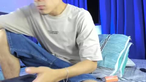 Snapshot of allexserrano chatting on February 8, 12:28 am Allex online show from February 8, 12:28 am