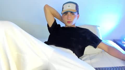 Snapshot of allexserrano chatting on October 9, 11:58 pm Allex online show from October 9, 11:58 pm