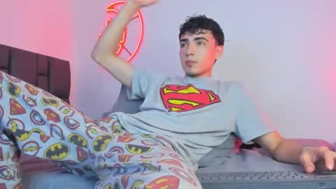 Snapshot of allexserrano chatting on November 27, 4:25 am Allex online show from November 27, 4:25 am