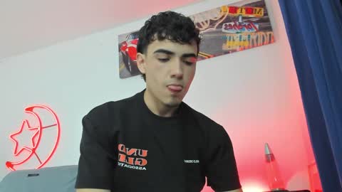 Snapshot of allexserrano chatting on January 17, 5:23 am Allex online show from January 17, 5:23 am