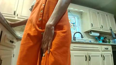 Snapshot of allgood4u chatting on May 17, 7:54 pm wishlist on bio online show from May 17, 7:54 pm