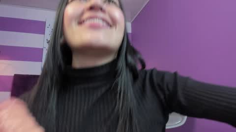 Snapshot of alli_cooper chatting on December 14, 12:12 pm Ali online show from December 14, 12:12 pm