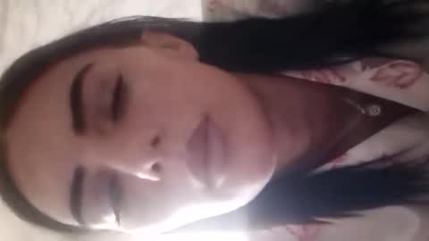 Snapshot of allia_emmie chatting on October 3, 2:47 pm Emmie online show from October 3, 2:47 pm