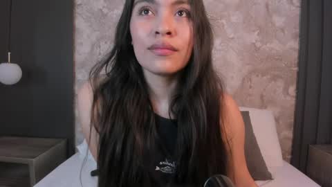 A L L I E online show from May 9, 8:14 pm