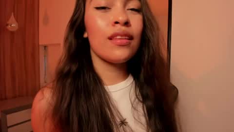 A L L I E online show from May 22, 10:04 pm