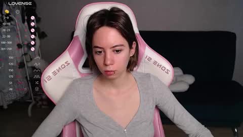 alice online show from October 24, 1:35 am