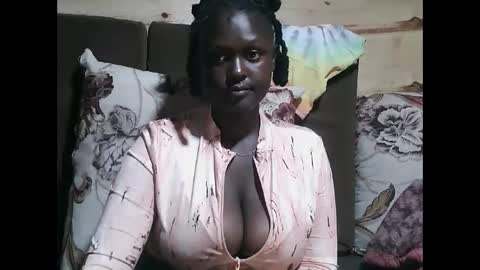 Snapshot of allie_quin chatting on March 16, 9:08 pm Allie online show from March 16, 9:08 pm