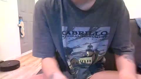 Snapshot of alliebearx chatting on January 16, 6:37 pm alliebearx online show from January 16, 6:37 pm