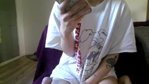 Snapshot of alliebearx chatting on January 26, 6:16 pm alliebearx online show from January 26, 6:16 pm