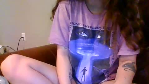 alliebearx online show from January 17, 4:43 pm