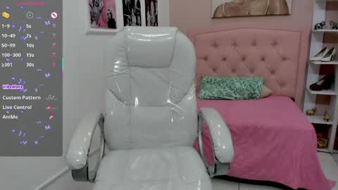 Snapshot of allison_garcia chatting on April 24, 6:43 pm ALLISON online show from April 24, 6:43 pm