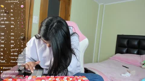 Snapshot of allison_love chatting on December 20, 7:44 am allison online show from December 20, 7:44 am